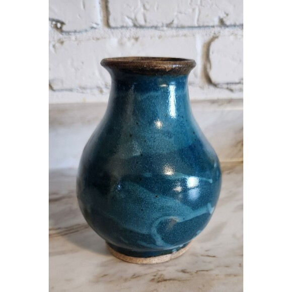 Modern Stoneware Pottery Vase Signed CHAR 2023 Teal Drip Swirl Glaze 5.5" - Picture 7 of 7